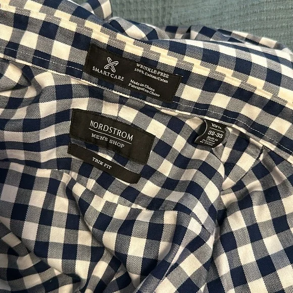 Nordstrom, men’s shop trim, fit blue and white dress shirt. 15.5 32-33 - Picture 4 of 5